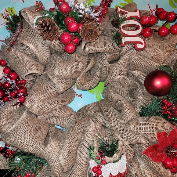 Custom Christmas Wreaths - Picture 8 of 15